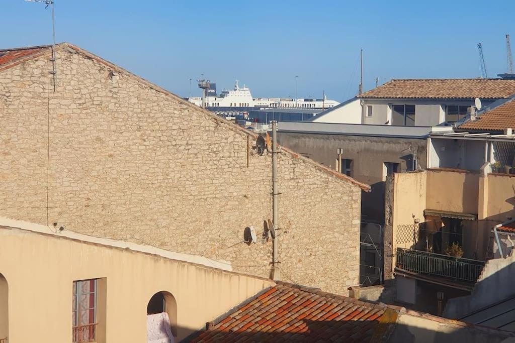 Le Loft Cosy - Centre Ville - Cadre Royal Sete Bagian luar foto