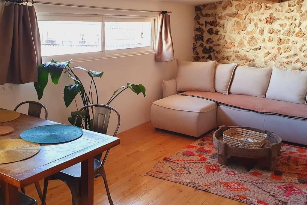 Le Loft Cosy - Centre Ville - Cadre Royal Sete Bagian luar foto